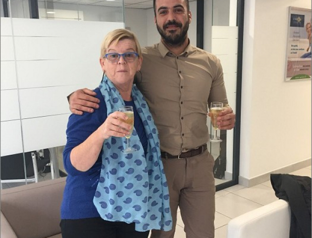 Heureuse propriétaire à vias S'antoni immobilier
