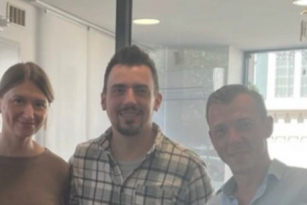 Acheteurs satisfaits de l'agence s'antoni immobilier de bessan Soleil & prestige immobilier