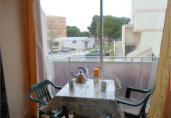 Balaruc les bains studio avec loggia Groupe gesim