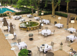 Élégantes et gourmandes, 5 terrasses cultes en provence Comptoir immobilier du luberon