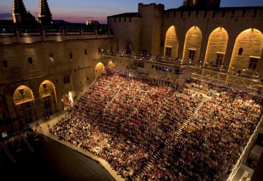 Festival d'avignon : en attente covid 19 Eugne de graaf