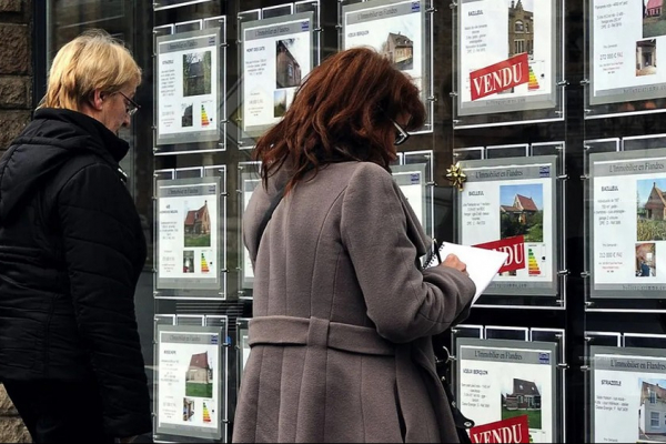 Crédit immobilier : les taux se maintiennent à un niveau historiquement bas Inter-med-immo34