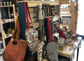 Une boutique associative singuliÈre Sete immo