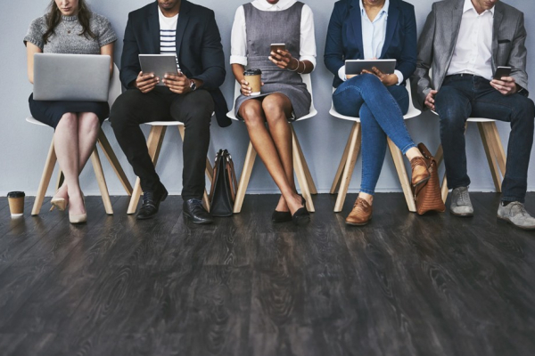 Nous recrutons dans l'immobilier sur paris dans le 15ème et le 7ème Éon immobilier