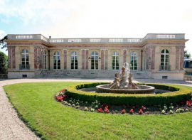 Le prix de ce palais rose, en rgion parisienne, a baiss de 10 millions Immobilire des yvelines