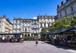 Immobilier : l'effet inattendu de la proximité d'un bar sur les prix des logements Immobilière des yvelines