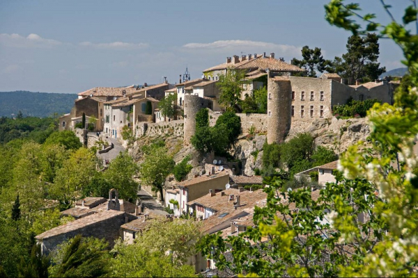 Top 5 des plus beaux villages du luberon où acheter une maison Luberon monts de vaucluse immobilier