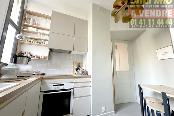 Venez découvrir ce bel appartement au charme de l'ancien au rez-de-chaussée - agence immobilière crefimo Crefimo